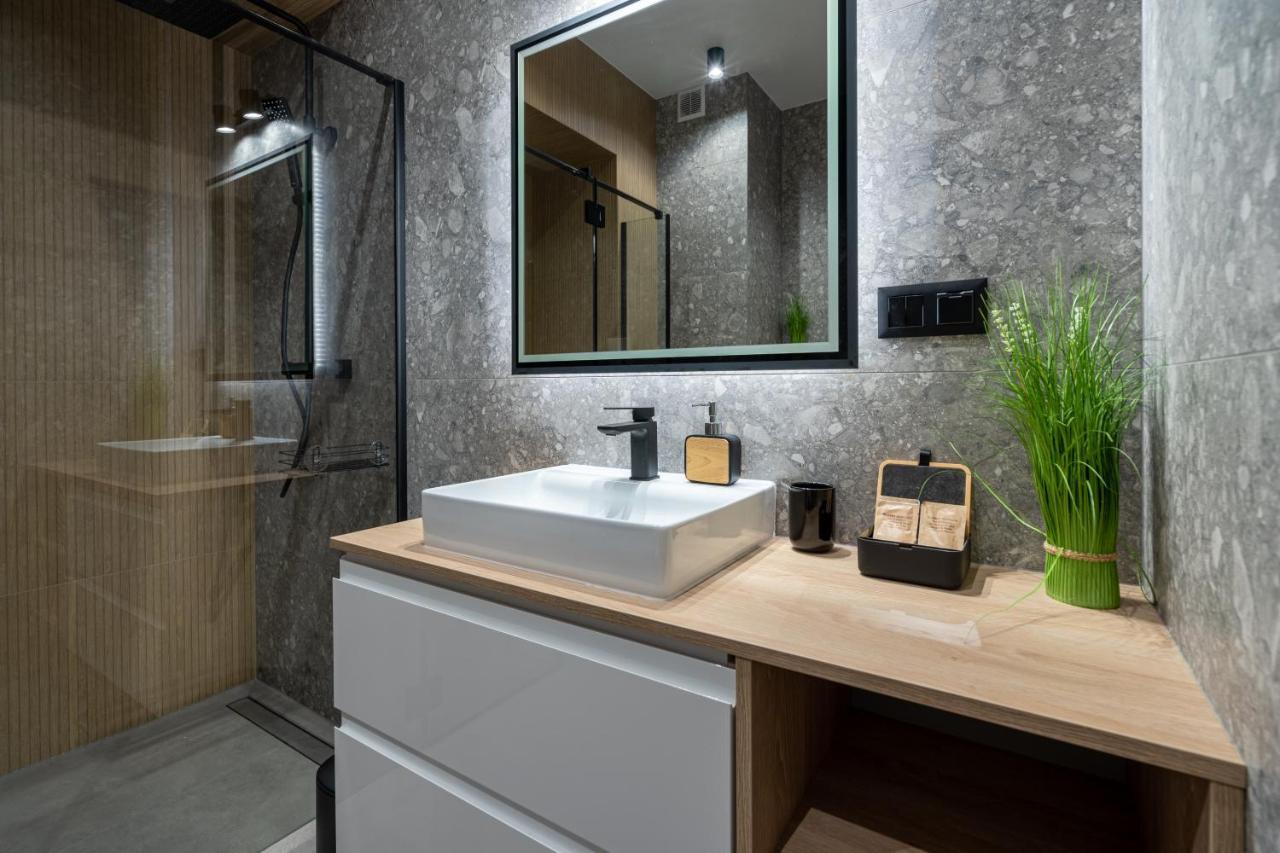 Apartament No82 Yellow Holiday Home Затор Екстериор снимка