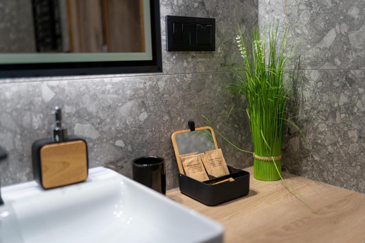 Apartament No82 Yellow Holiday Home Затор Екстериор снимка