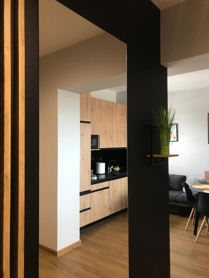 Apartament No82 Yellow Holiday Home Затор Екстериор снимка