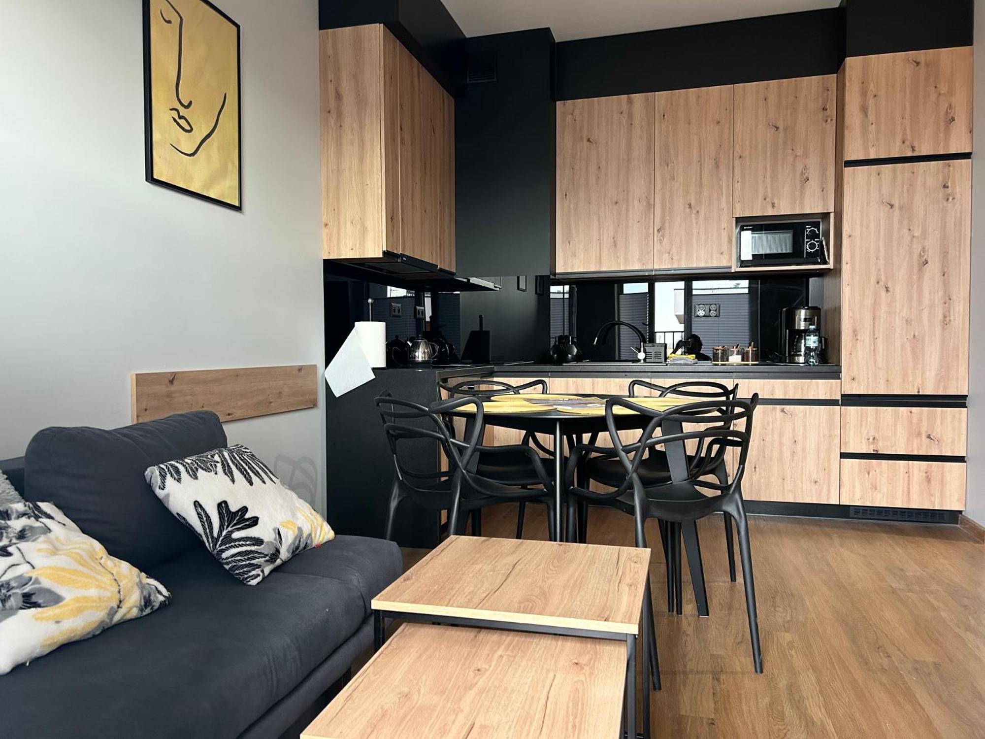 Apartament No82 Yellow Holiday Home Затор Екстериор снимка